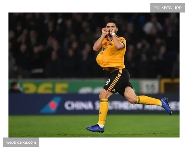 “板姐”朱许诺关键盖帽率队逆转,成校园联赛七年级黑马亮点 “板姐”朱许诺关键盖帽率队逆转,成校园联赛七年级黑马亮点