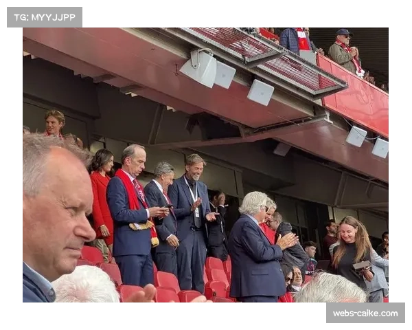 利物浦球迷组织助威，安菲尔德氛围回升